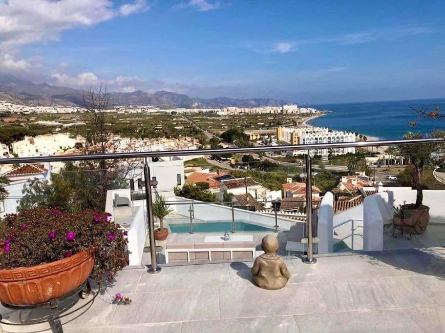Villa Modern + Infinity Pool. Views In Nerja! Nerja